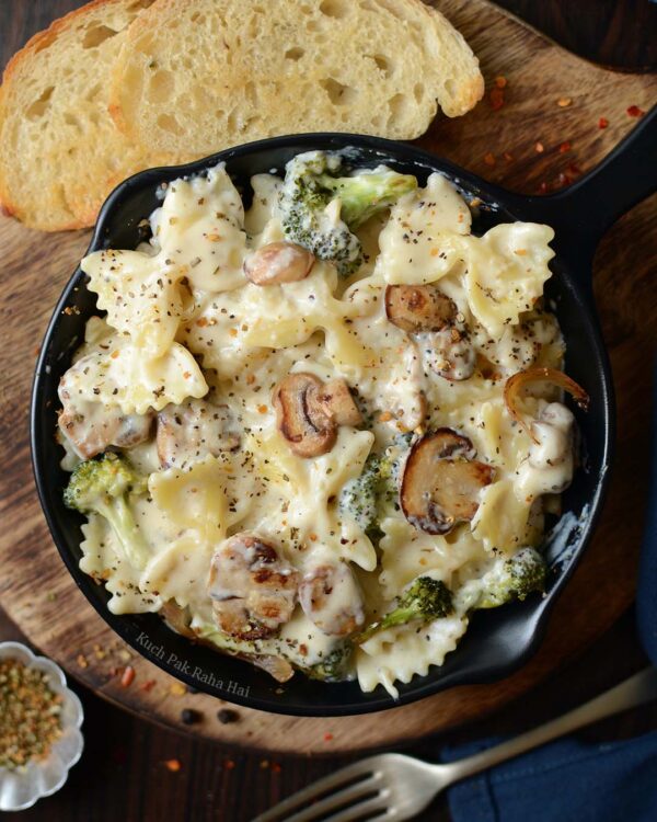 White Sauce Pasta