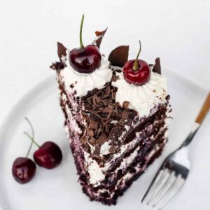 Pastry (Chocolate/Red Valvet/Pinapple/Black Forest)