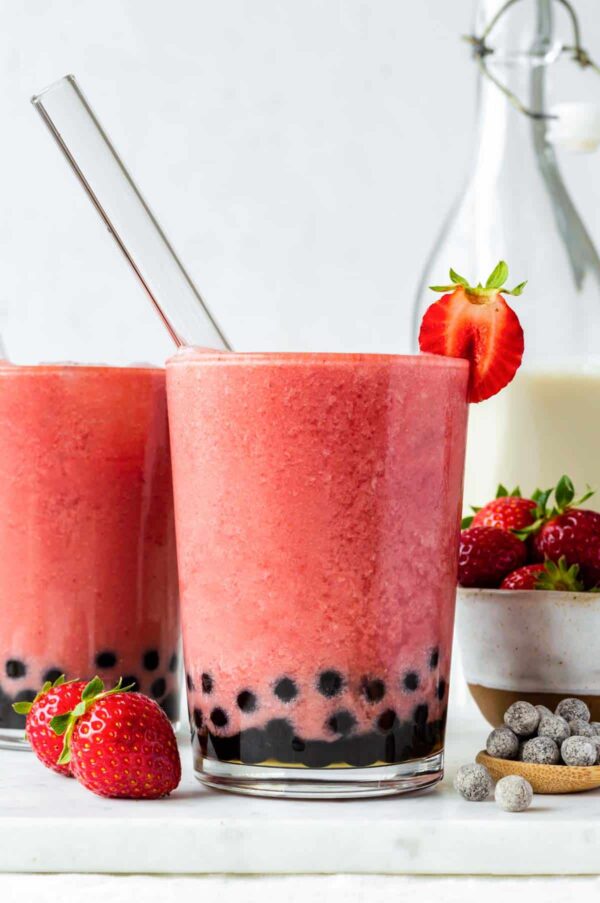 Strawberry Bubble Frappe (S)
